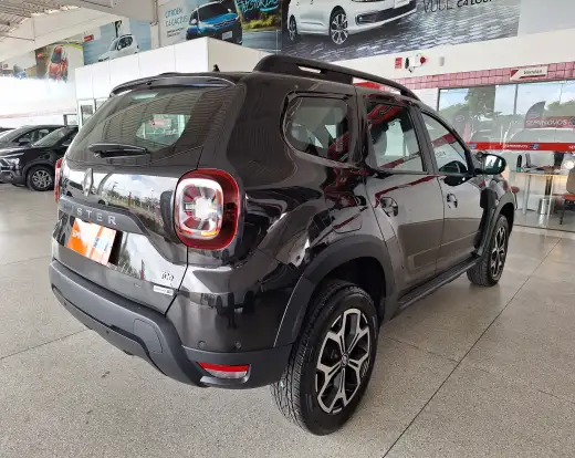 RENAULT-DUSTER-2022