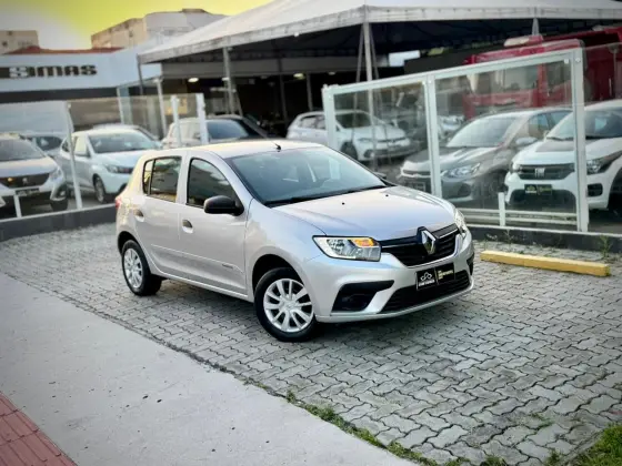 RENAULT SANDERO 1.0 12V SCE FLEX LIFE MANUAL RENAULT SANDERO 1.0 12V SCE FLEX LIFE MANUAL