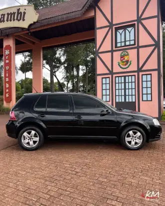 VOLKSWAGEN-GOLF-2010
