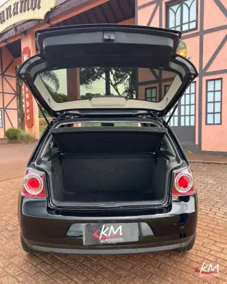 VOLKSWAGEN-GOLF-2010