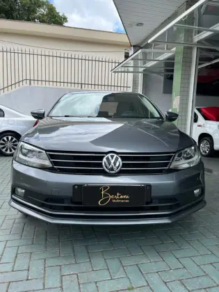 VOLKSWAGEN JETTA 2.0 TSI HIGHLINE 211CV GASOLINA 4P TIPTRONIC VOLKSWAGEN JETTA 2.0 TSI HIGHLINE 211CV GASOLINA 4P TIPTRONIC
