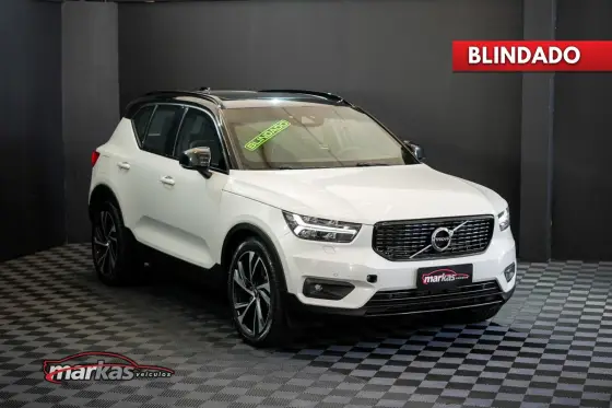 VOLVO XC40 1.5 T5 RECHARGE R-DESIGN GEARTRONIC