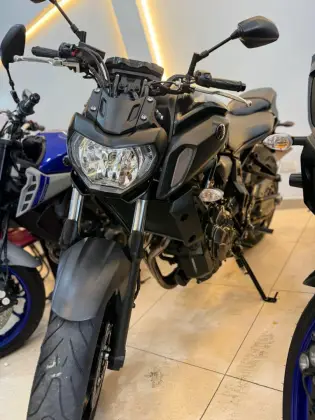 YAMAHA MT-03 ABS YAMAHA MT-03 ABS