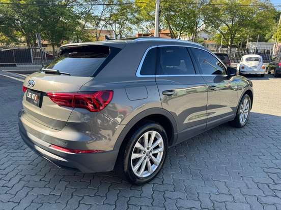AUDI-Q3-2020