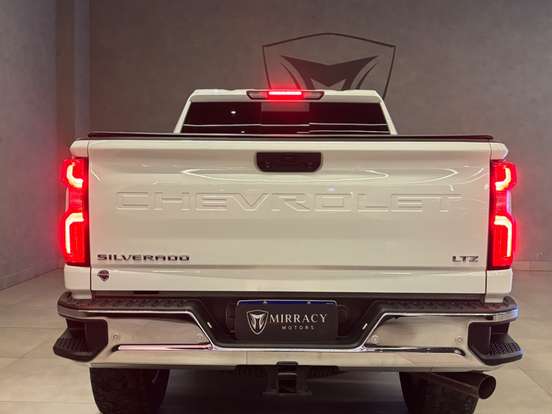 CHEVROLET-SILVERADO-6.6 V8 DURAMAX DIESEL 2500HD LTZ CHASSI 4WD AUTOMÁTICO CHEVROLET-SILVERADO-2021