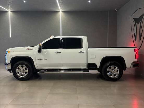 CHEVROLET-SILVERADO-6.6 V8 DURAMAX DIESEL 2500HD LTZ CHASSI 4WD AUTOMÁTICO CHEVROLET-SILVERADO-2021