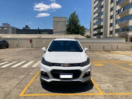 CHEVROLET-TRACKER-2018