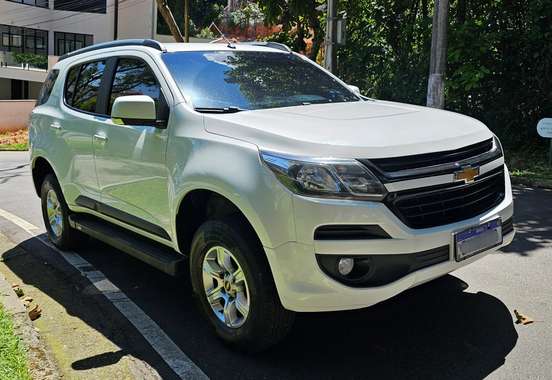 CHEVROLET-TRAILBLAZER-2019