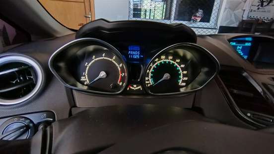 FORD-FIESTA-2013