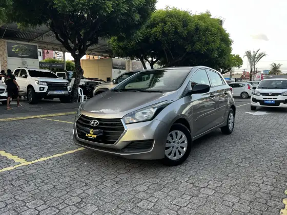 HYUNDAI HB20 1.0 COMFORT PLUS 12V FLEX 4P MANUAL HYUNDAI HB20 1.0 COMFORT PLUS 12V FLEX 4P MANUAL