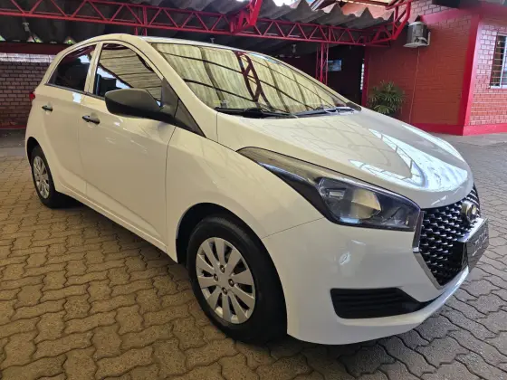 HYUNDAI HB20 1.0 UNIQUE 12V FLEX 4P MANUAL HYUNDAI HB20 1.0 UNIQUE 12V FLEX 4P MANUAL