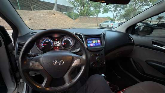 HYUNDAI-HB20-1.6 PREMIUM 16V FLEX 4P AUTOMÁTICO HYUNDAI-HB20-2012