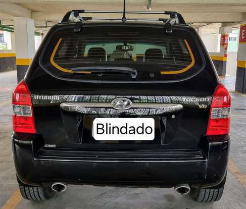 HYUNDAI-TUCSON-2008