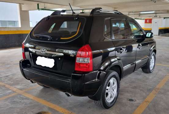 HYUNDAI-TUCSON-2008