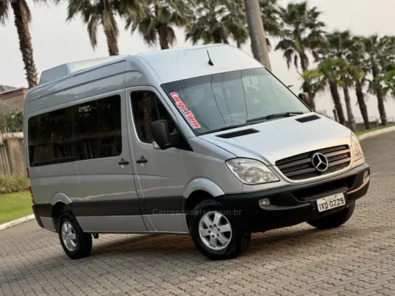 MERCEDES-BENZ SPRINTER 2.2 415 CDI VAN 16 LUGARES TETO ALTO 16V BI-TURBO DIESEL MANUAL