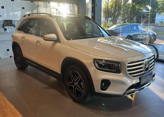 MERCEDES-BENZ-GLB 200-2024