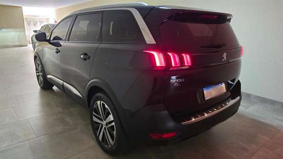 PEUGEOT-5008-1.6 GRIFFE THP 16V GASOLINA 4P AUTOMÁTICO PEUGEOT-5008-2018