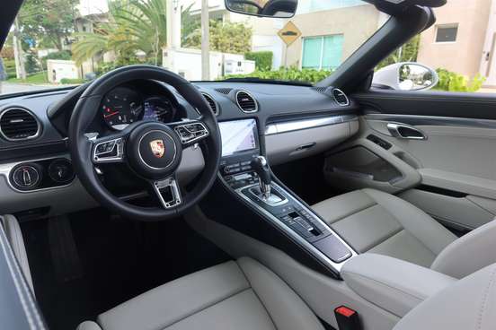PORSCHE-718-2024