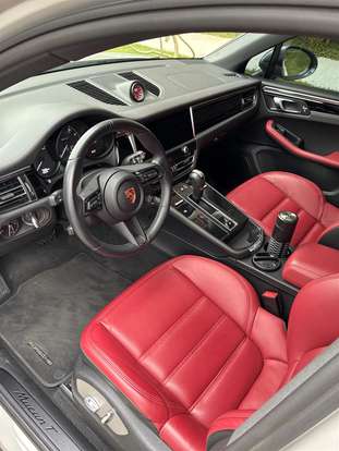 PORSCHE-MACAN-2023
