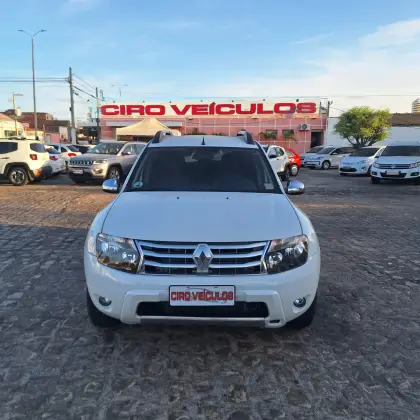 RENAULT DUSTER 2.0 DYNAMIQUE 4X2 16V FLEX 4P AUTOMÁTICO