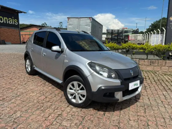RENAULT SANDERO 1.6 STEPWAY 16V FLEX 4P AUTOMÁTICO