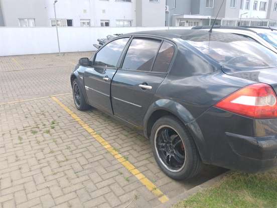 RENAULT-MEGANE-2.0 DYNAMIQUE SEDAN 16V GASOLINA 4P MANUAL RENAULT-MEGANE-2006