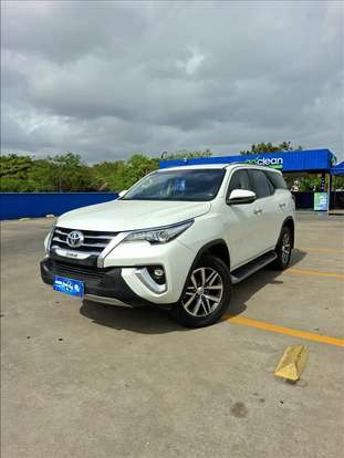 TOYOTA-HILUX SW4-2019