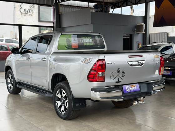 TOYOTA HILUX 2.8 SRX 4X4 CD 16V DIESEL 4P AUTOMÁTICO