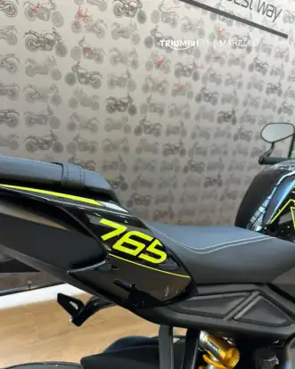 TRIUMPH-STREET TRIPLE RS ABS-2025