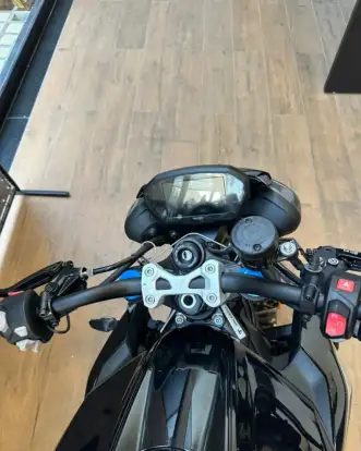 TRIUMPH-STREET TRIPLE RS ABS-2025