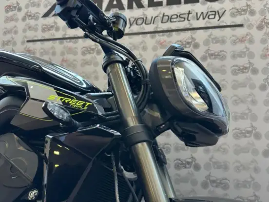 TRIUMPH-STREET TRIPLE RS ABS TRIUMPH-STREET TRIPLE RS ABS-2025
