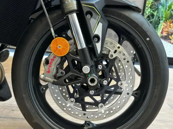 TRIUMPH-STREET TRIPLE RS ABS TRIUMPH-STREET TRIPLE RS ABS-2025