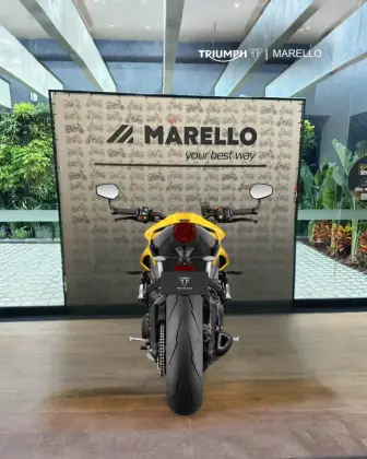 TRIUMPH STREET TRIPLE RS ABS 