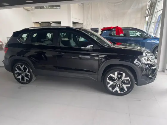VOLKSWAGEN TAOS 1.4 250 TSI TOTAL FLEX HIGHLINE AUTOMÁTICO