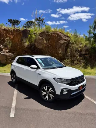 VOLKSWAGEN T-CROSS 1.0 200 TSI TOTAL FLEX COMFORTLINE AUTOMÁTICO