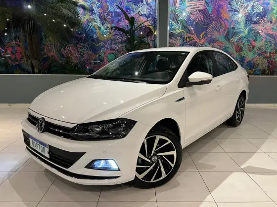 VOLKSWAGEN VIRTUS 1.0 200 TSI HIGHLINE AUTOMÁTICO