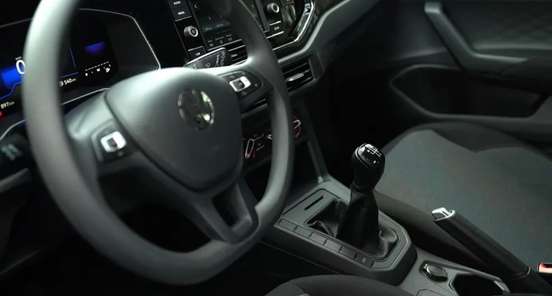 VOLKSWAGEN-POLO-2023