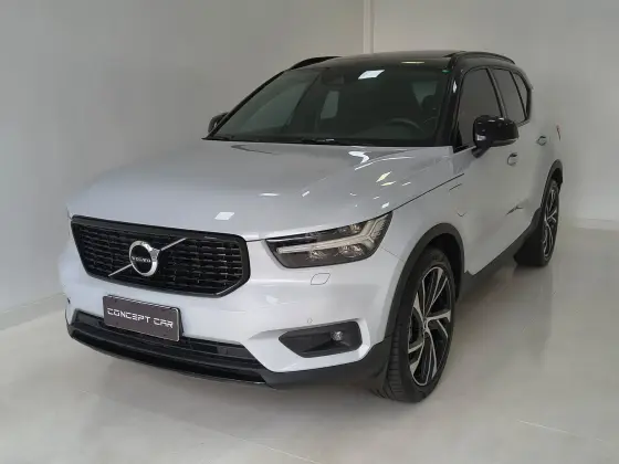 VOLVO XC40 1.5 T5 RECHARGE R-DESIGN GEARTRONIC VOLVO XC40 1.5 T5 RECHARGE R-DESIGN GEARTRONIC