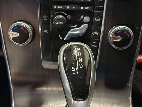 VOLVO-S60-2.0 T5 KINETIC 16V TURBO GASOLINA 4P AUTOMÁTICO VOLVO-S60-2015