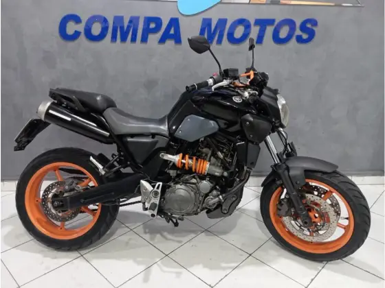 YAMAHA MT-03 