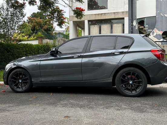 BMW-116i-1.6 16V TURBO GASOLINA 4P AUTOMÁTICO BMW-116i-2013