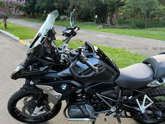 BMW-R 1250 GS TRIPLE BLACK-2021