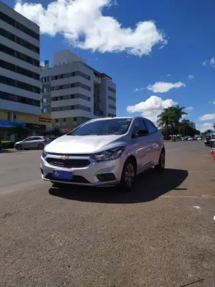 CHEVROLET ONIX 1.4 MPFI ADVANTAGE 8V FLEX 4P AUTOMÁTICO CHEVROLET ONIX 1.4 MPFI ADVANTAGE 8V FLEX 4P AUTOMÁTICO