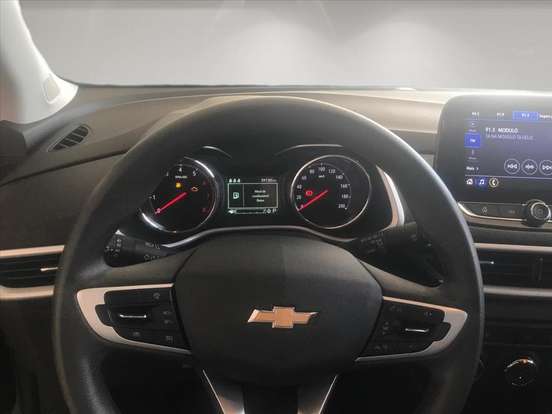 CHEVROLET-TRACKER-2023