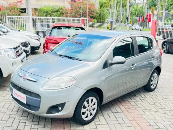 FIAT PALIO 1.4 MPI ATTRACTIVE 8V FLEX 4P MANUAL FIAT PALIO 1.4 MPI ATTRACTIVE 8V FLEX 4P MANUAL