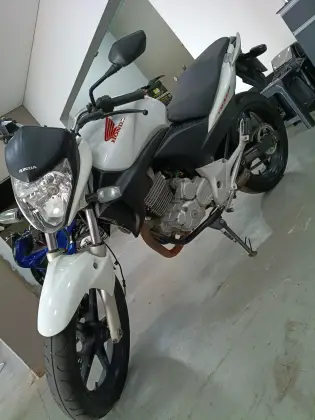 HONDA CB 300R HONDA CB 300R