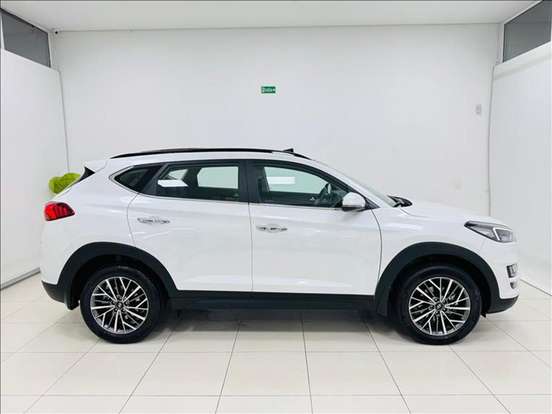 HYUNDAI-TUCSON-2024