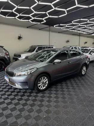 KIA CERATO 1.6 SX 16V FLEX 4P AUTOMÁTICO KIA CERATO 1.6 SX 16V FLEX 4P AUTOMÁTICO