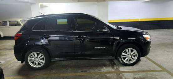 MITSUBISHI-ASX-2011