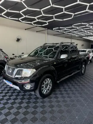 NISSAN FRONTIER 2.5 SL 4X4 CD TURBO ELETRONIC DIESEL 4P AUTOMÁTICO NISSAN FRONTIER 2.5 SL 4X4 CD TURBO ELETRONIC DIESEL 4P AUTOMÁTICO